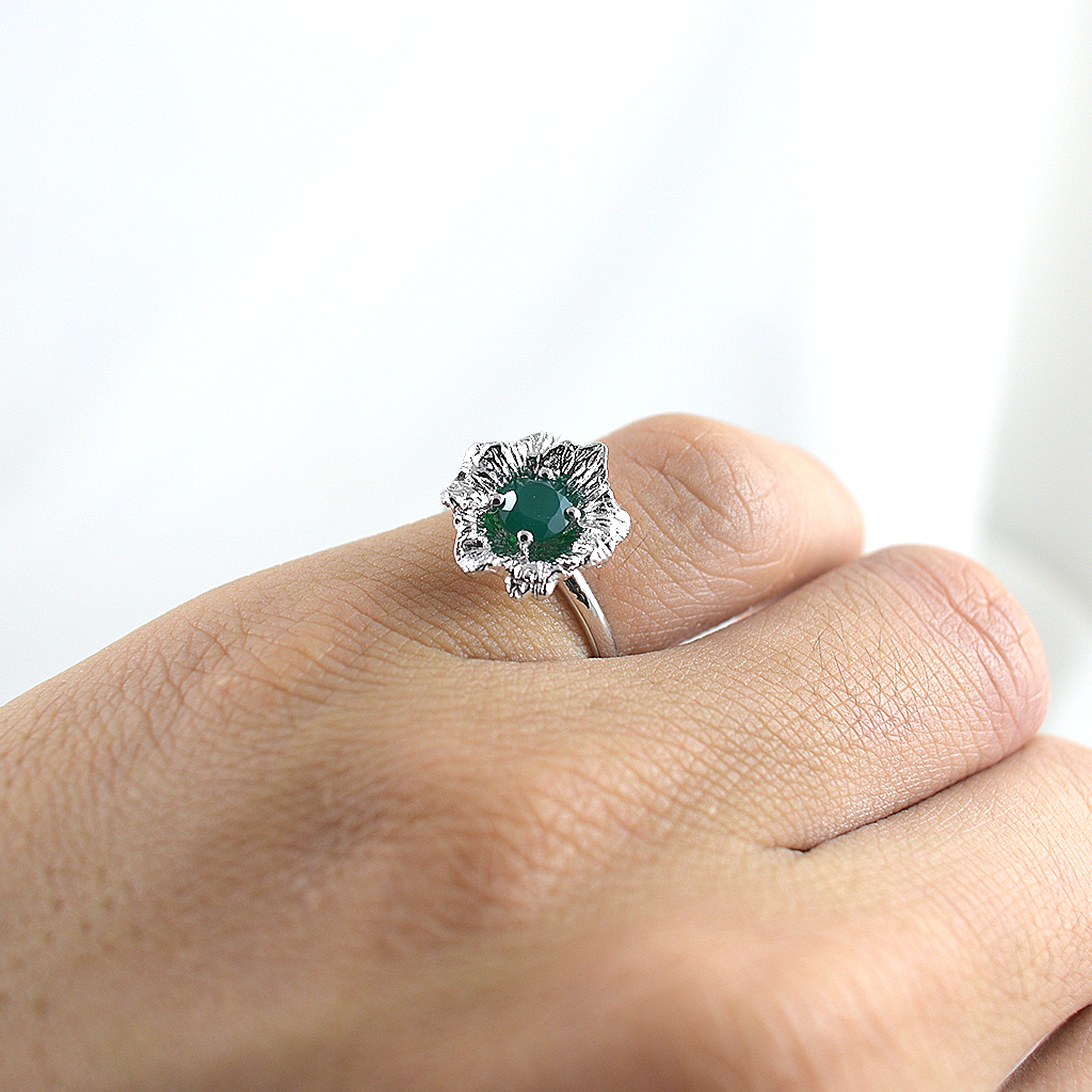 SKJewelryFactory แหวนดอกไม้ พลอยเขียวกรีนอะเกทแท้ ER02240-GAG