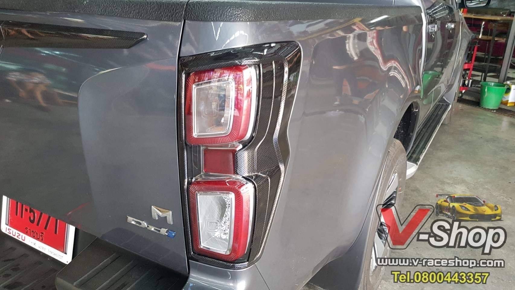 D-max2020 ครอบไฟท้าย เคฟล่า1คู่