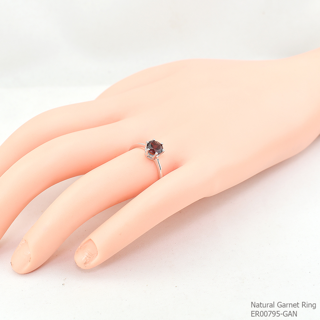SKJewelryFactory แหวนชู แหวนพลอยโกเมนแท้ กระเปาะชูพลอยเป็นรูปหัวใจน่ารักมาก ER00795-GAN
