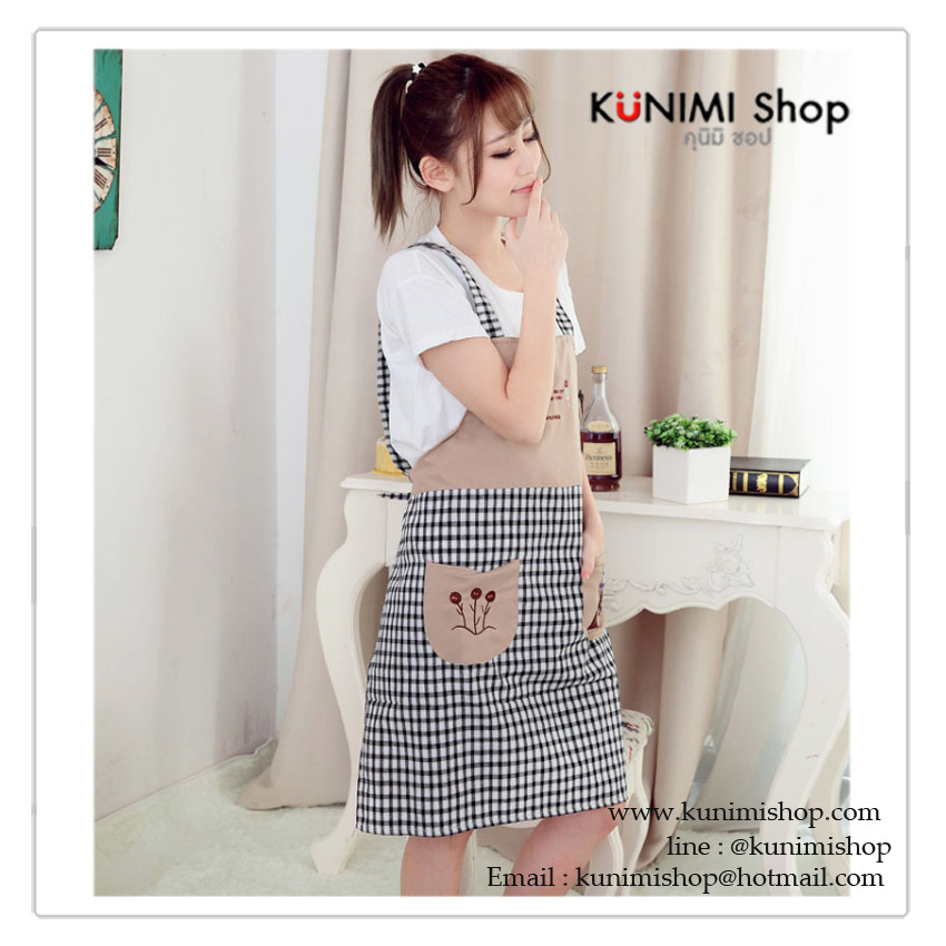 ผ้ากันเปื้อน ลายตาราง สวยหวาน มีสายสะพายไหล่ พร้อมที่ผูกเอว และกระเป๋าหน้าสองด้าน ** คละลาย ตรงตัวเสื้อ คละสี และตรงกระเป๋า ** ขนาด กว้าง 65 ยาว 86 cm. มี 3 สี แดง ม่วง ดำ