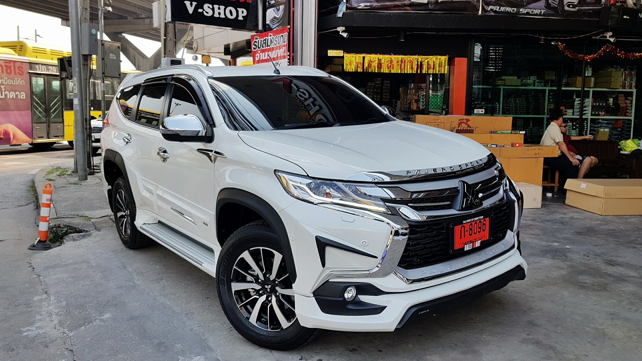pajero_fj