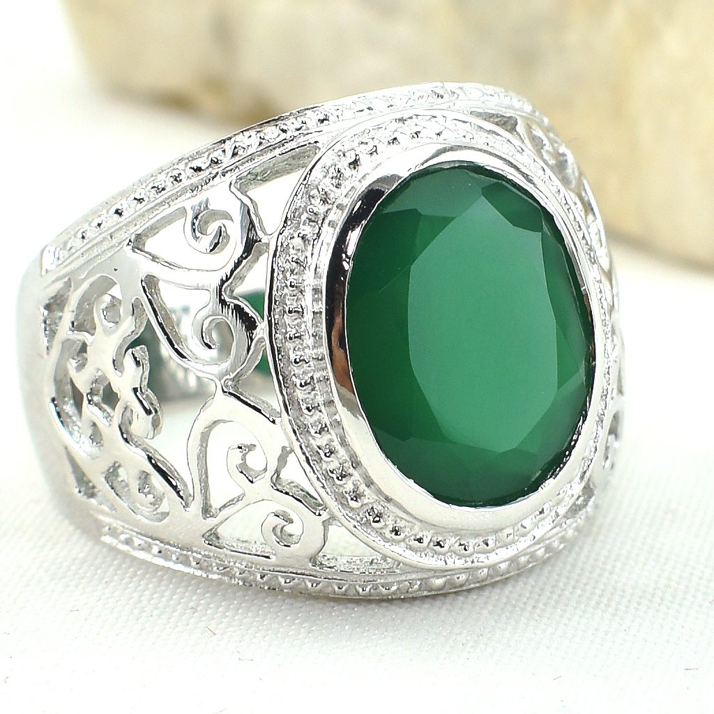 SKJewelryFactory แหวนชาย ฉลุลายด้านข้าง ใส่แล้วไม่อับนิ้ว แหวนพลอยกรีนอะเกทแท้ MR00494-GAG