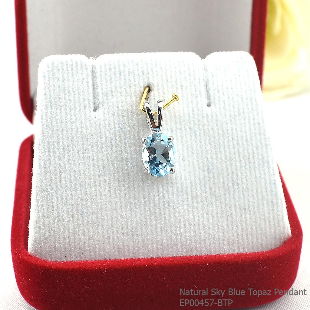 SKJewelryFactory EP00457-BTP จี้เงินแท้92.5% จี้พลอยบลูโทปาซแท้ สีฟ้าใส่กับเสื้อผ้าโทนอ่อนๆ ดูน่ารักเบาๆ