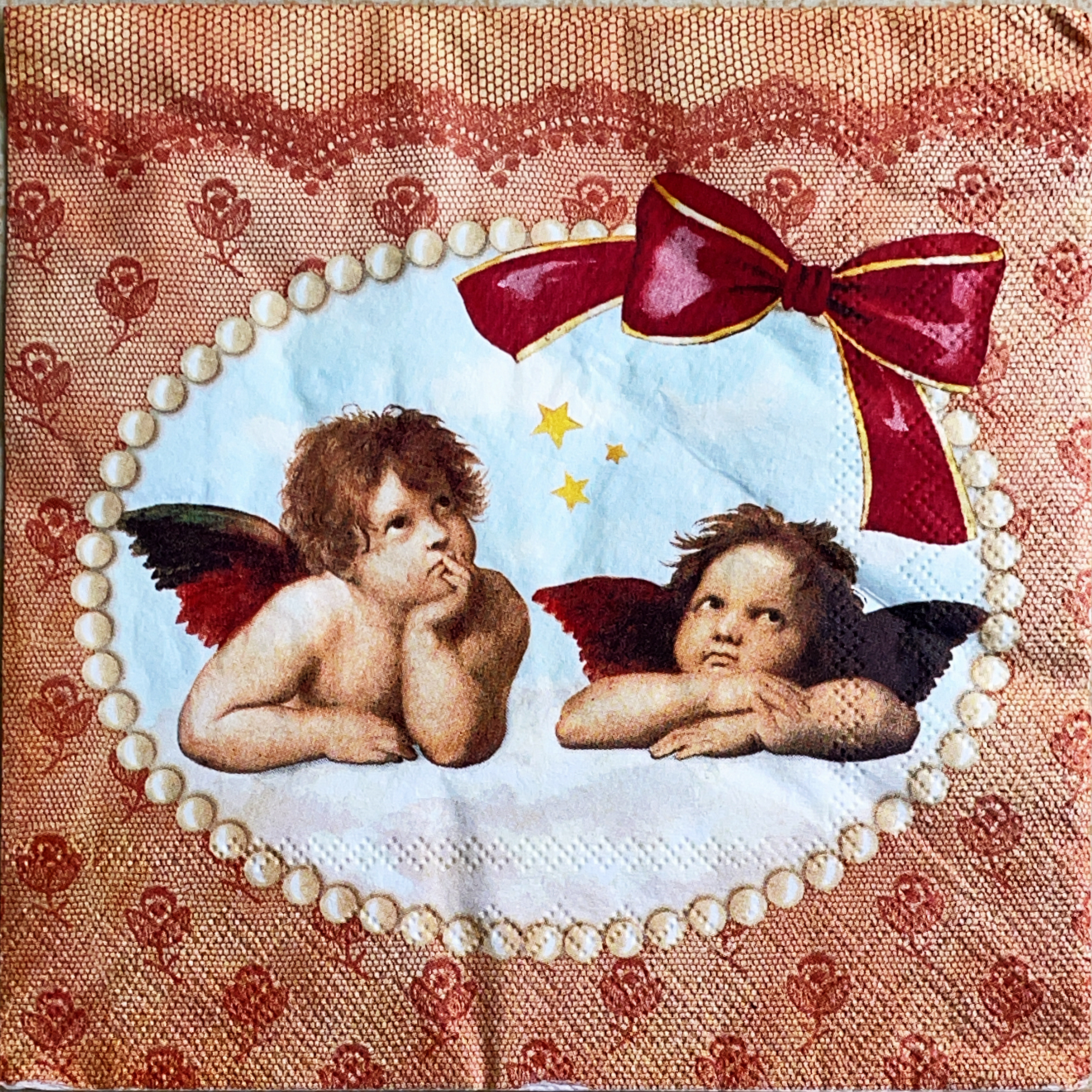 แนวภาพกามเทพ cupid สองคิวปิด บนผ้าลูกไม้ เป็นภาพบล็อค 4 กระดาษแนพกิ้นสำหรับทำงาน เดคูพาจ Decoupage Paper Napkins ขนาด 33X33cm