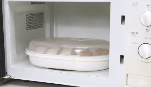 กล่องนึ่งอาหาร กล่องอุ่นอาหารในไมโครเวฟ กล่องอาหารใส่ไมโครเวฟได้ กล่องใส่อาหารอุ่นไม่โครเวฟได้ พร้อมชั้นแยก และฝาปิด