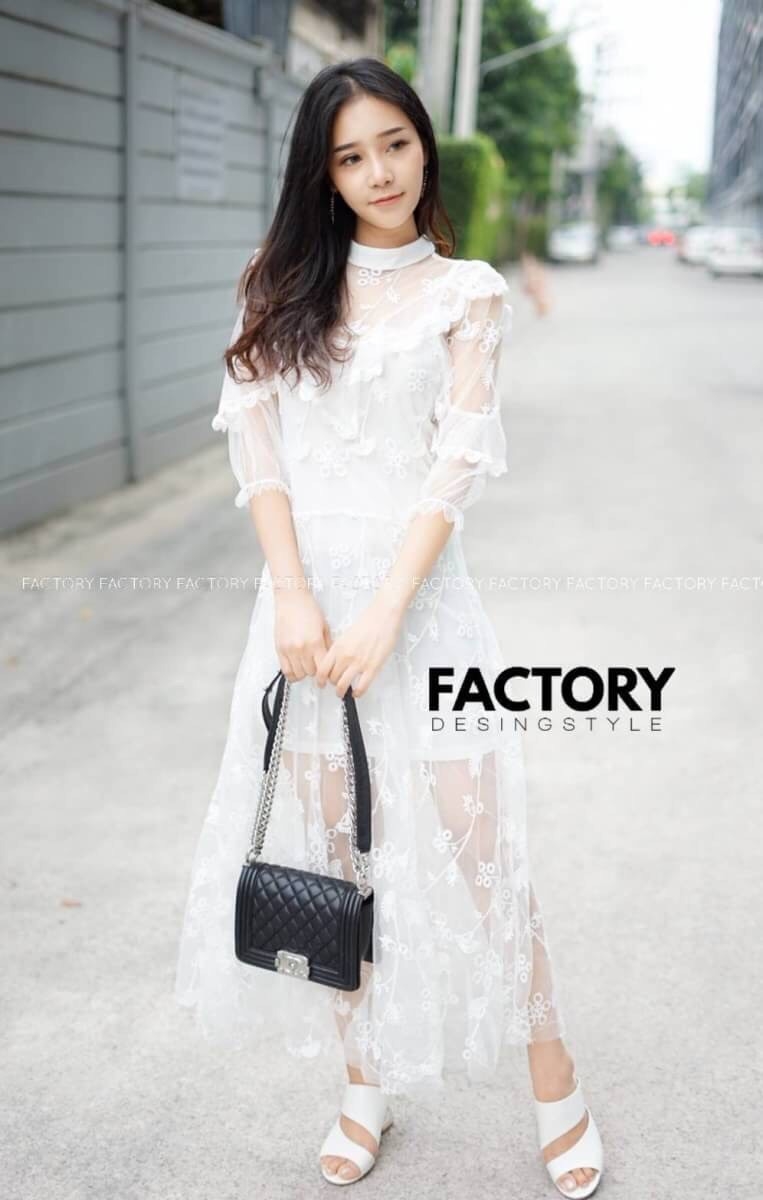 ชุดเดรสเกาหลี พร้อมส่ง Maxi Dress ลายผ้าลูกไม้ซับหนา