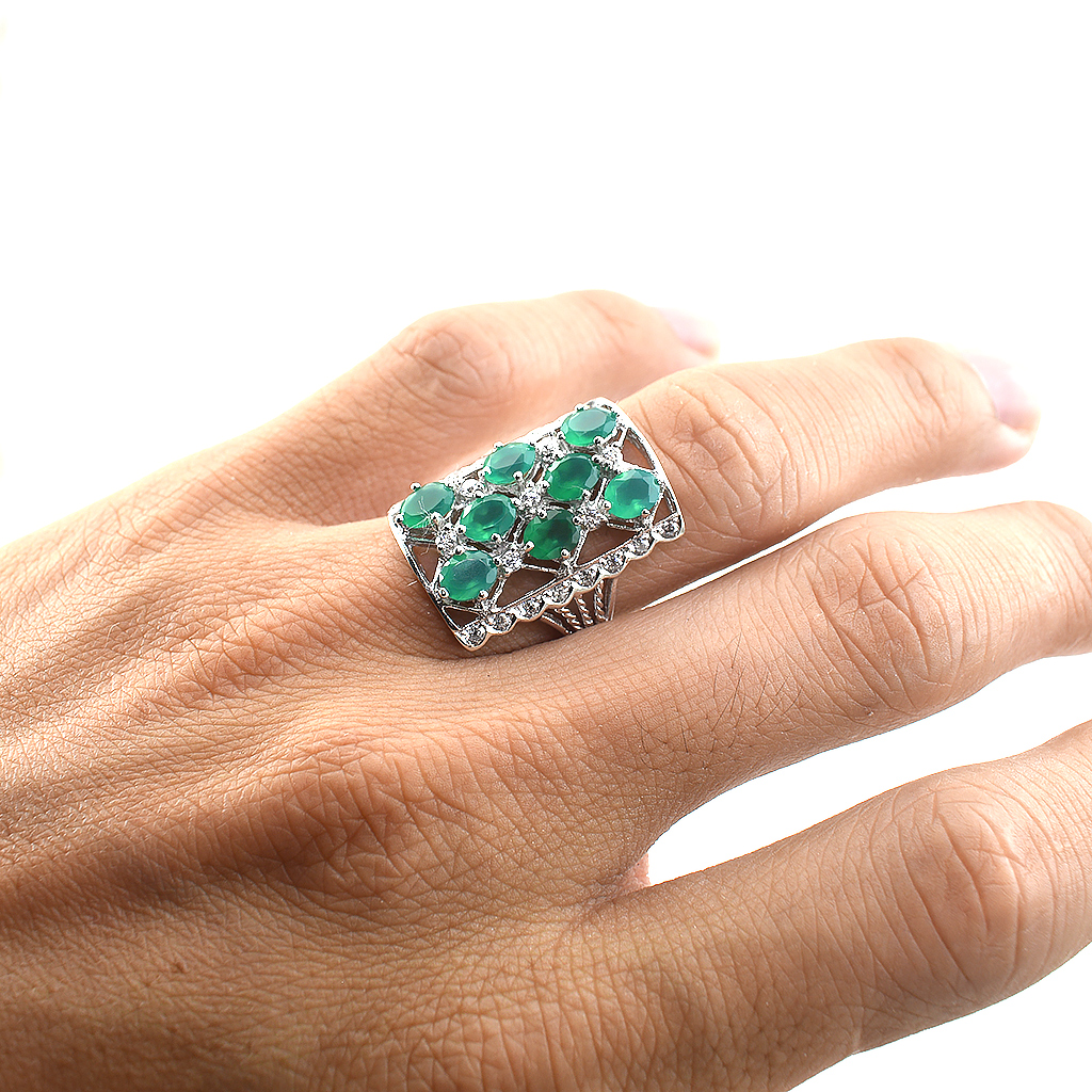 SKJewelryFactory แหวนหน้าสี่เหลี่ยม พลอยกรีนอะเกทแท้ เหมาะใส่นิ้วกลางหรือนิ้วนาง ER00841-GAG