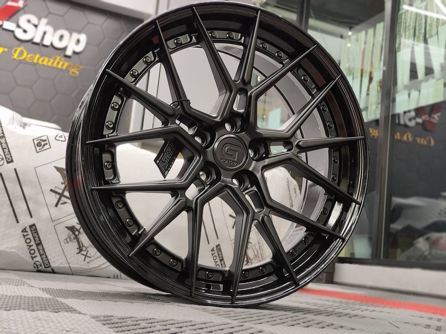 ล้อ G FORGED GF-07 ขอบ20X8.5/9.5 5X112/114.3 ET 32/42 สีดำขอบดำเงา *ราคาต่อวง