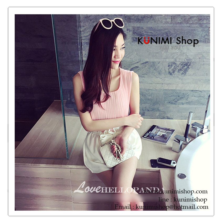  เสื้อคอกลม แขนกุด เนื้อผ้าอัดกลีบพีช สวย หวาน ขนาด : FREE SISE ( รอบอกไม่เกิน 35 นิ้วคะ) ผ้า : ผ้าชีฟอง 