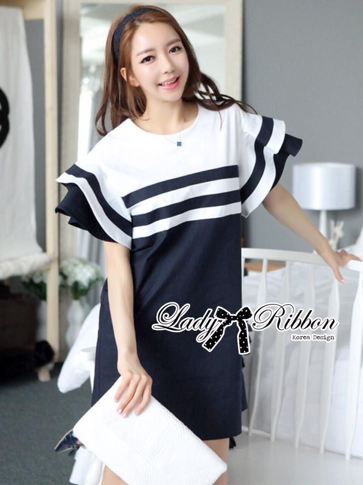 พร้อมส่ง เดรสตัดต่อผ้าสีขาว-ดำลายทาง