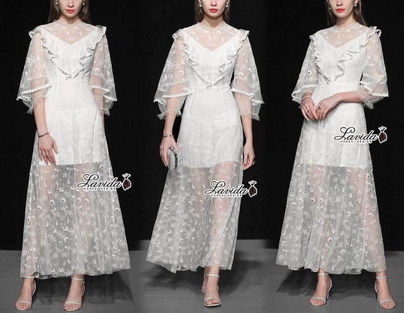 ชุดเดรสเกาหลี พร้อมส่ง แม็กซี่เดรส ลูกไม้ฉลุลาย คอระบายV
