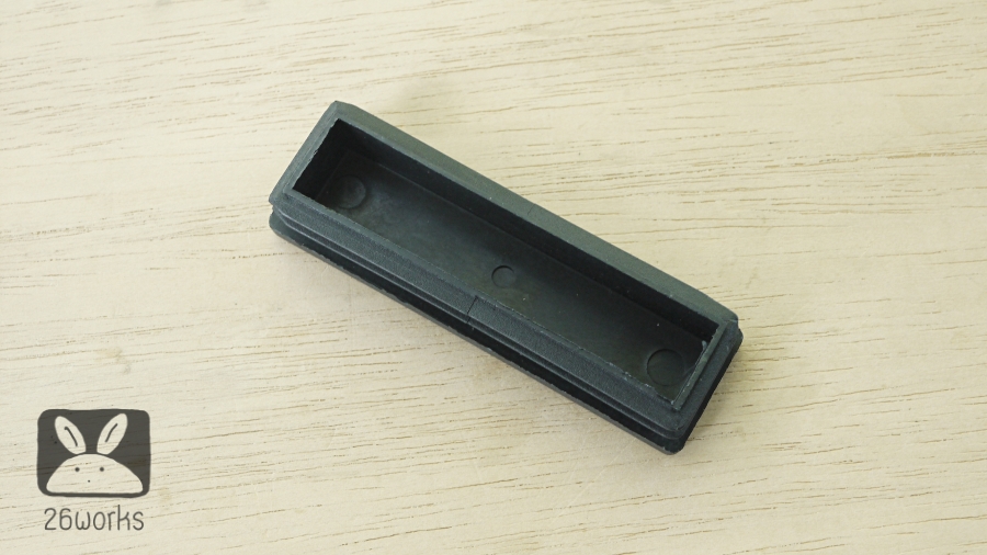 พลาสติกปิดเหล็กกล่อง 30x100 mm สวมใน