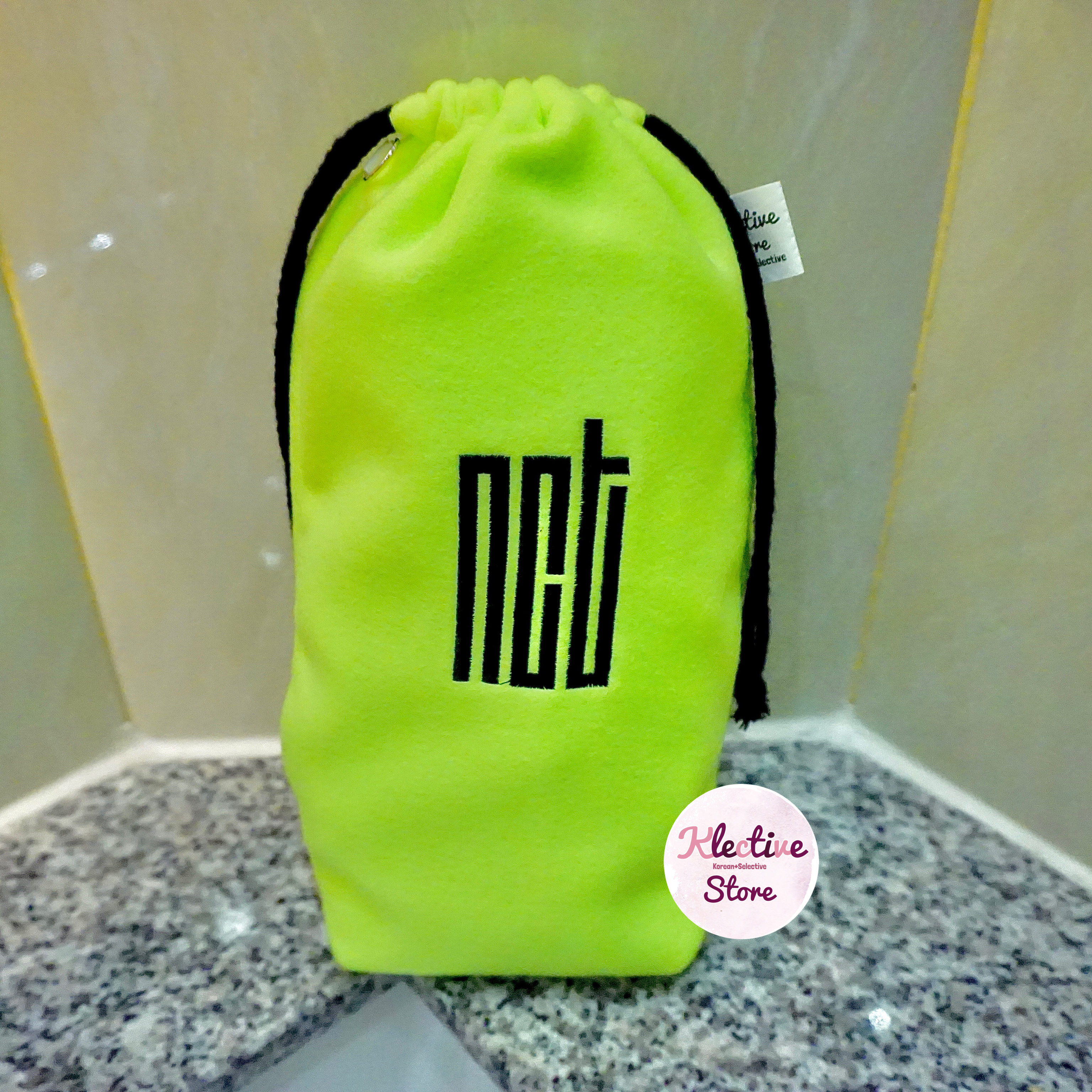 [พร้อมส่งทุกวัน] กระเป๋าแท่งไฟ NCT วุ้นกรอบบง Lightstick Pouch (Black/Neon Green)