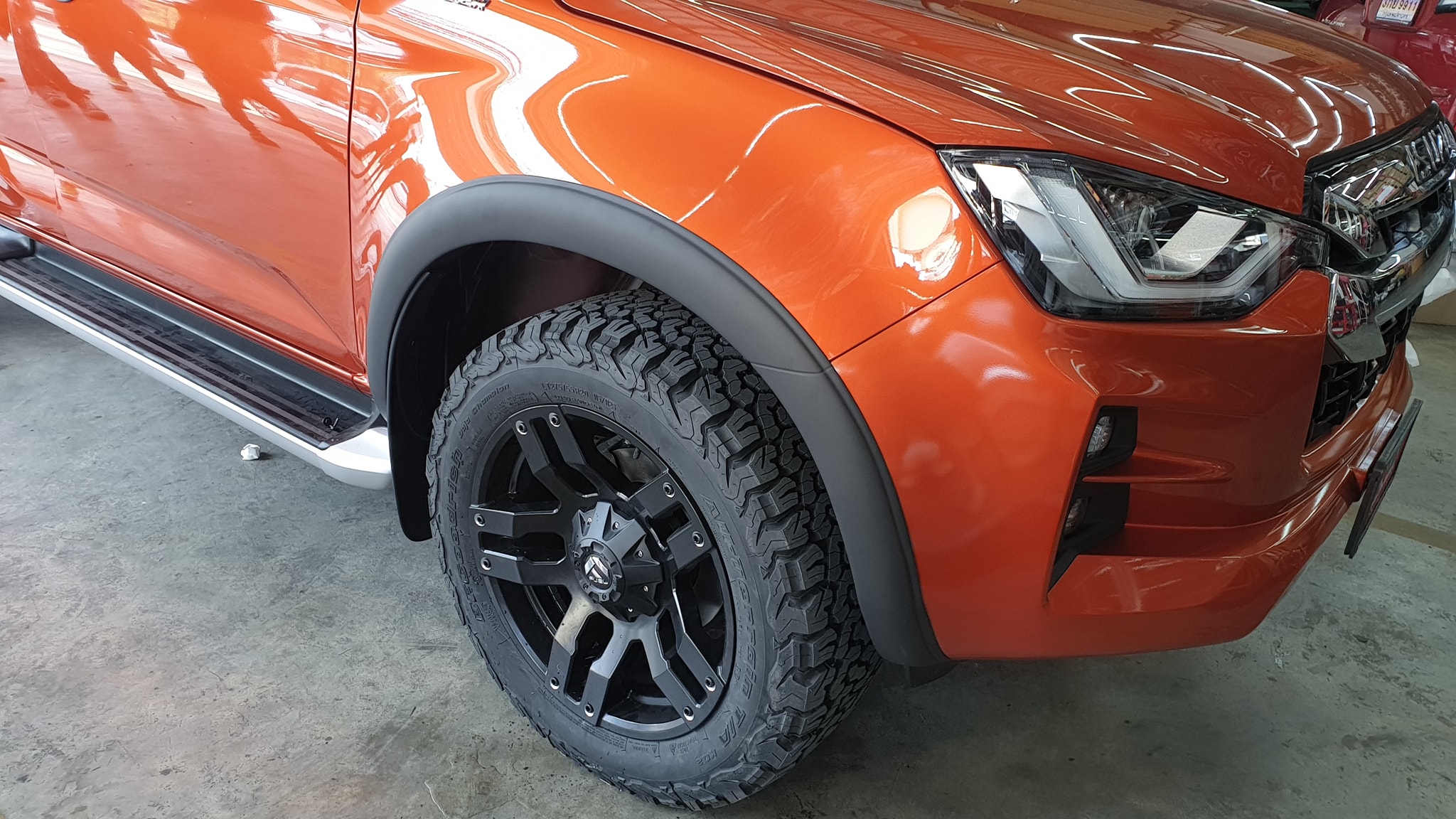 Dmax 2020 คิ้วล้อ 3 นิ้ว แบบเรียบ สีดำด้าน