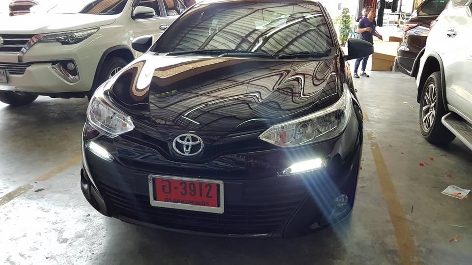 ไฟ DRL ทรงห้าง New Yaris ATIV