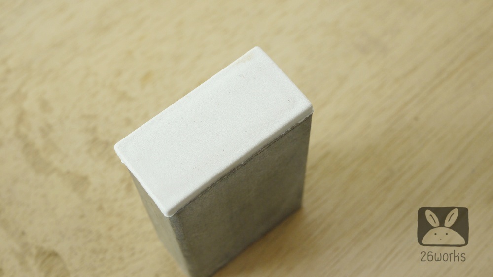 พลาสติกปิดเหล็กกล่อง 25x50 mm (1x2 นิ้ว) สวมใน สีขาวนวล