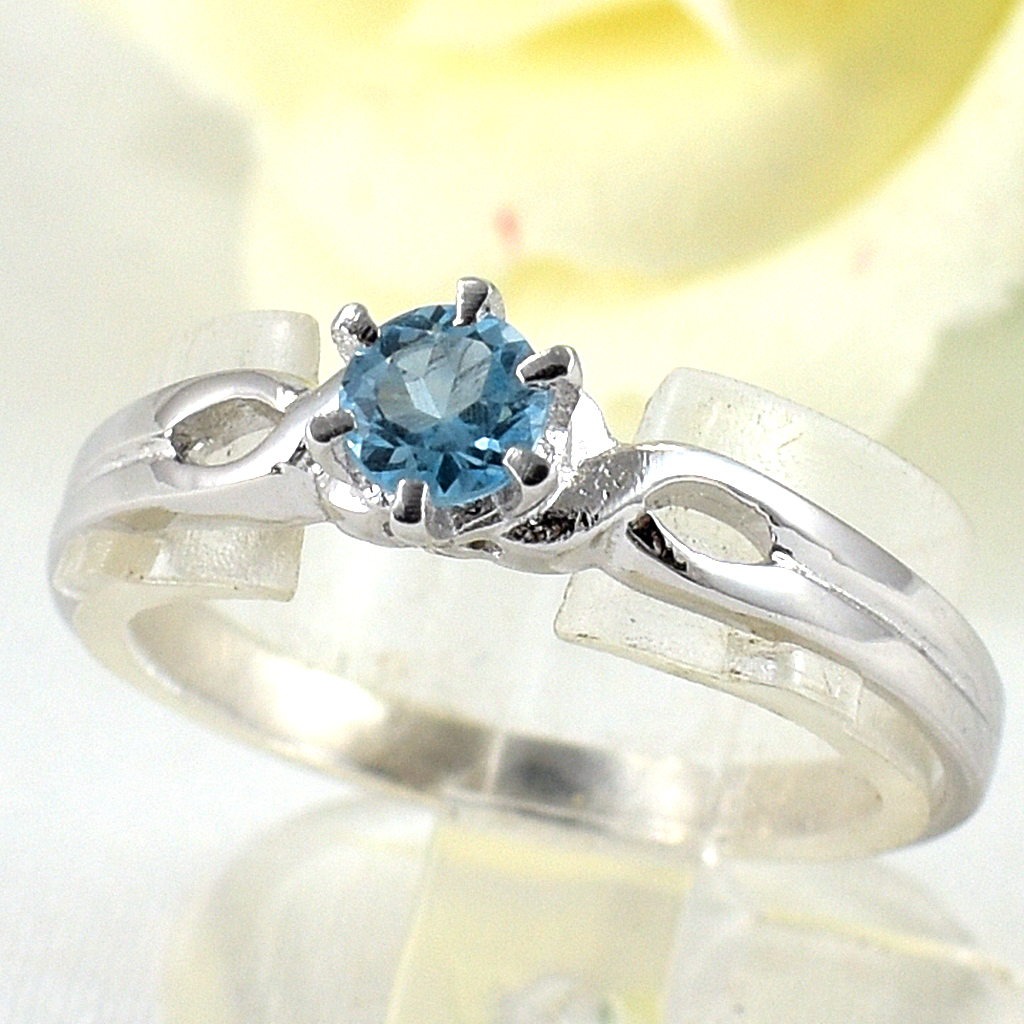 SKJewelryfactory แหวนเงินแท้ 92.5% ฝังพลอยสวิสบลูโทปาซแท้ สไตล์น่ารัก หวานๆ ER00239-SBT