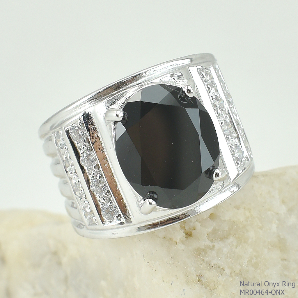 SKJewelryFactory แหวนทรงนี้ขายดีมาก แหวนชายนิลแท้ ดีไซส์ข้างฝังเพชร 2แถว พร้อมลอนที่ก้านแหวน สวยมาก MR00464-ONX