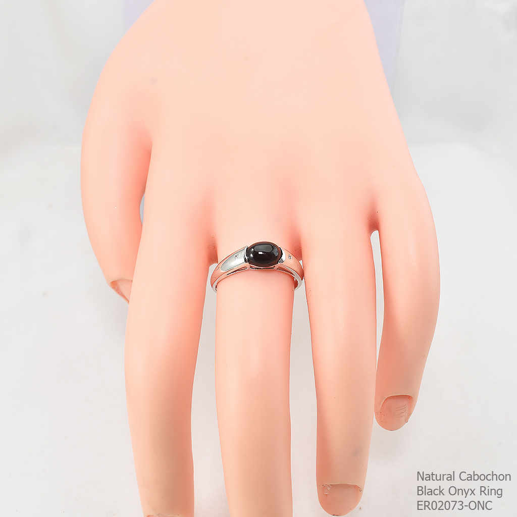 SKJewelryFactory แหวนนิลแท้ สไตล์เรียบๆ เหมาะสวมติดนิ้วตลอดเวลา และยังช่วยมีพลังศักดิ์สิทธิ์ช่วยปกป้องอันตราย ER02073-ONC