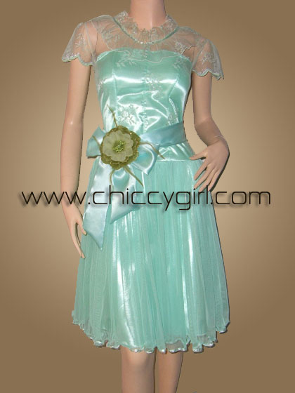 ชุดไปงานแต่งงานแนววนิดาสีเขียวมิ้นต์ แขนสั้น คอแต่งระบาย กระโปรงแต่งชายย้วยด้วยแถบริบบิ้น แบบน่ารักหรูมาก