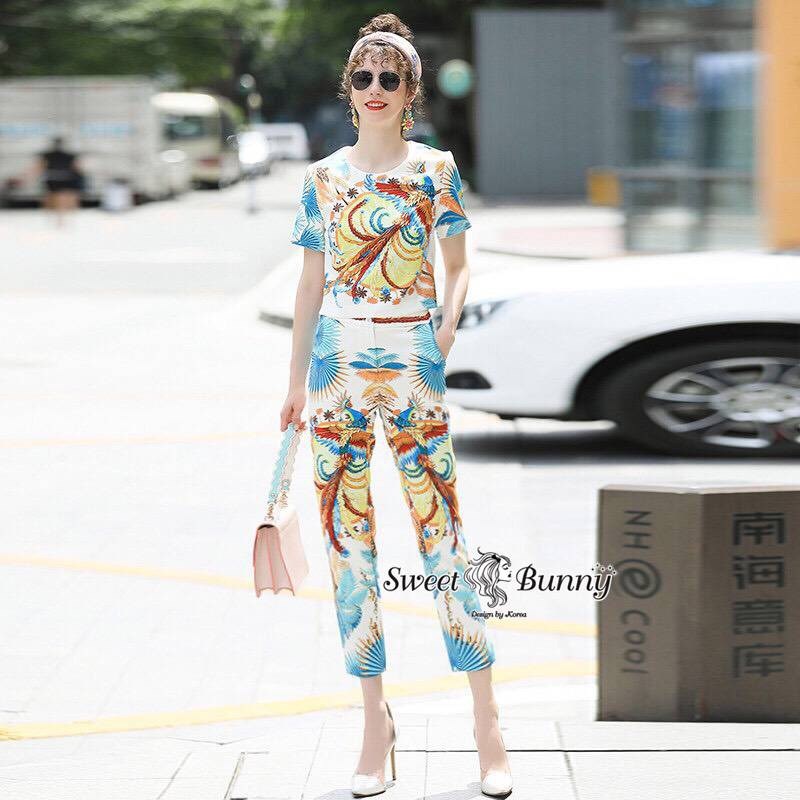 เสื้อผ้าเกาหลี พร้อมส่ง ชุดเซ็ทเสื้อ+กางเกง ลายนกยูง