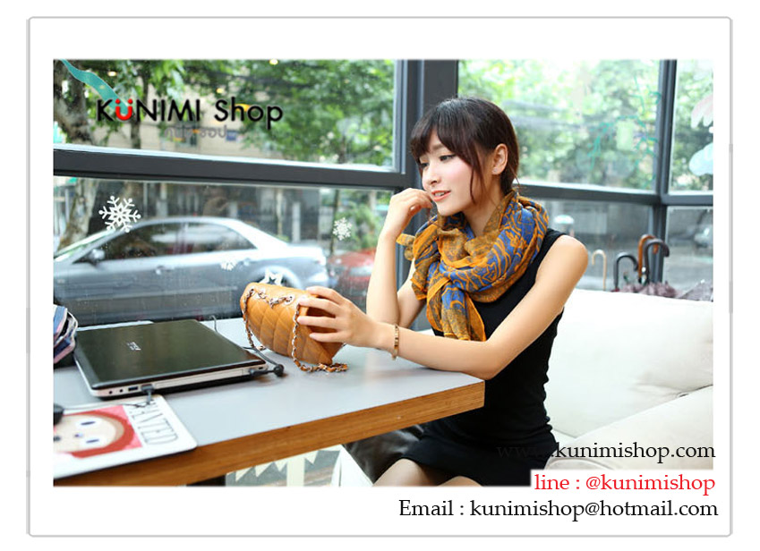 ผ้าพันคอ ผ้าคลุมไหล่ ผ้าพันคอไฮโซ ผ้าพันคอหรู ผ้าพันคอผ้าไหม ผ้าพันคอแบบบาง ผ้าพันคอหาซื้อที่ไหน ผ้าพันคออย่างดี ผ้าพันคอสีเทา ผ้าพันคอเกรด ผ้าพันคอผ้าฝ้าย ผ้าพันคอผ้าไหม ผ้าพันคอผ้าซาติน ผ้าพันคอผ้าไหมพรม ผ้าพันคอแบบหนา ผ้าพันคอแบบบาง ผ้าพันคอไปเที่ยวชายทะเล ผ้าพันคอใส่หน้าหนาว ผ้าพันคอใส่หน้าร้อน
