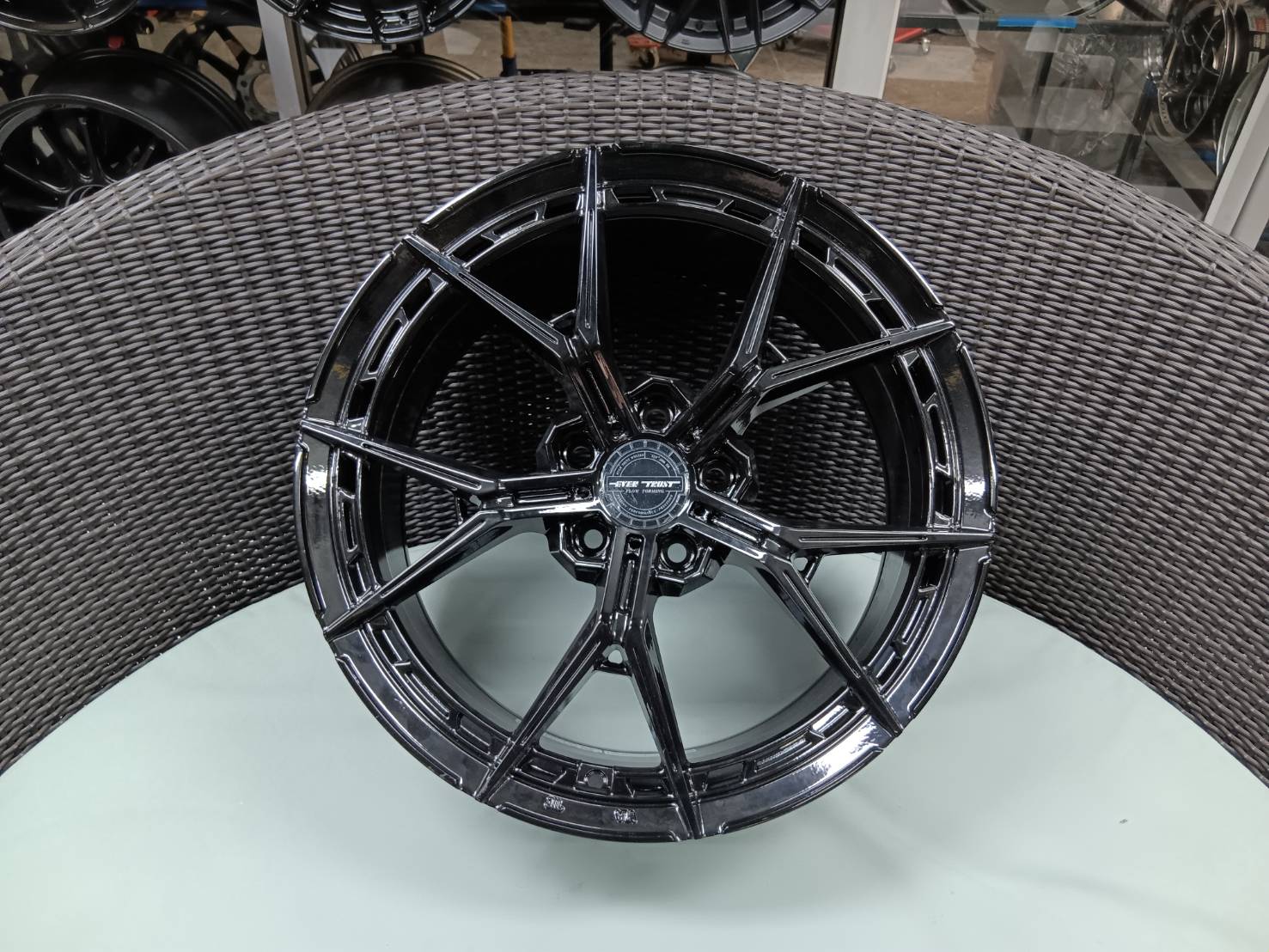 ล้อ Everturst LS-ET006 ขอบ18x8.5 5x114.3 ET35 สีดำด้าน *ราคาต่อวง* *ล้อเบา FLowforming