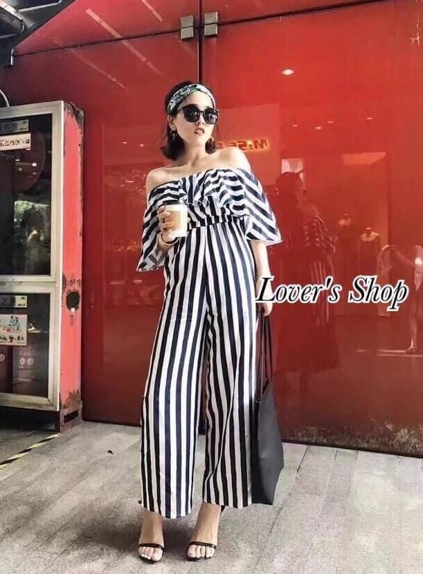 เสื้อผ้าเกาหลี พร้อมส่ง JS.จั้มสูทเปิดไหล่
