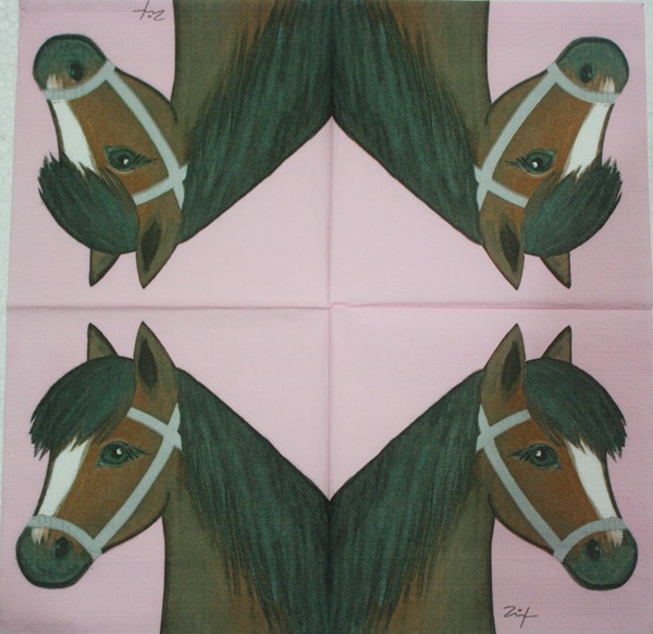 แนวภาพภาพการ์ตูน ม้า Horse สัตว์ ม้าน้ำตาลพื้นชมพู เป็นภาพบล็อค 4 กระดาษแนพกิ้นสำหรับทำงาน เดคูพาจ Decoupage Paper Napkins ขนาด 33X33cm