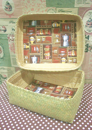 ชิ้นงานดิบ กระจูด ทำ Decoupage งานเพนท์ กล่องเก็บของมีฝาปิด ด้านในบุผ้าวินเทจสุดสวยโทนสีน้ำตาล 8.5"x 10"x 5" สำเนา