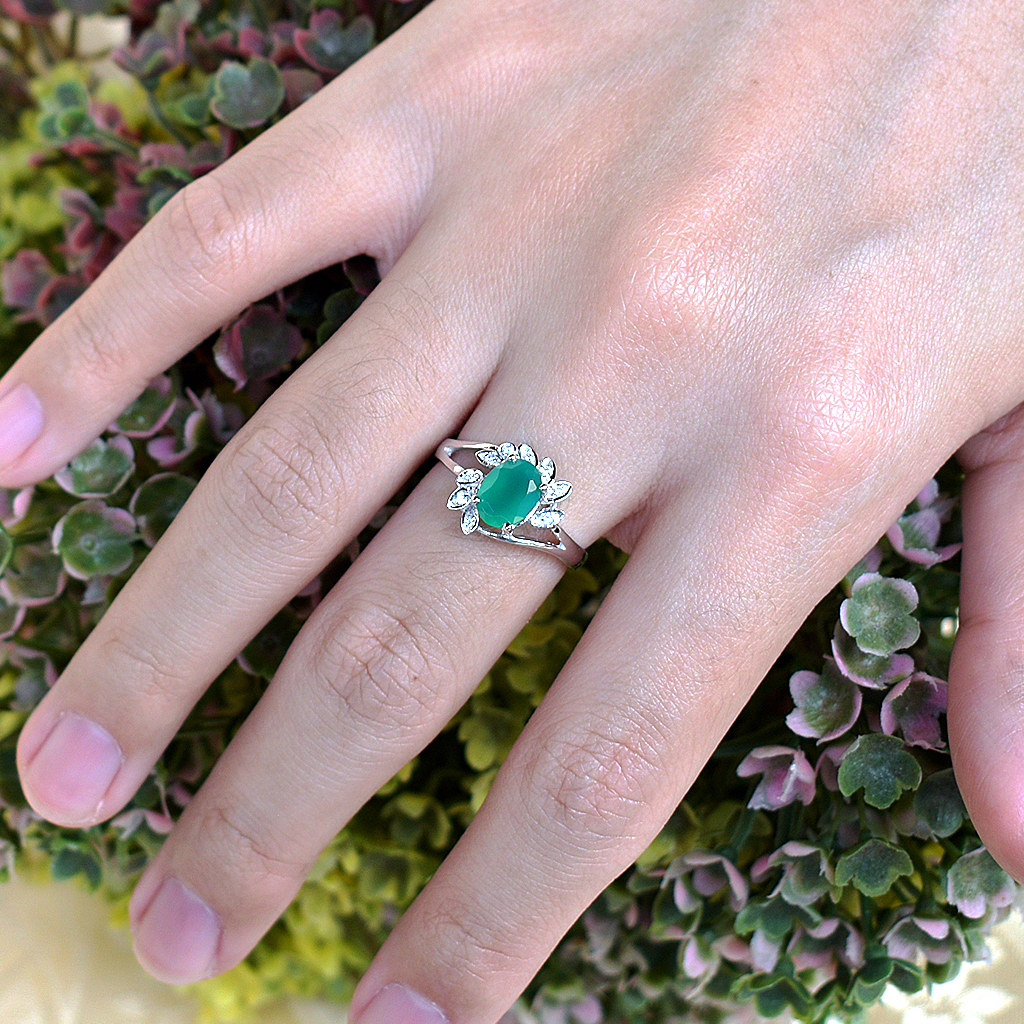 SKJewelryFactory แหวนพลอยกรีนอะเกทแท้ ล้อมเพชร ทรงนี้ใส่นิ้วกลางสวย ขายดีมากๆ ER01139-GAG