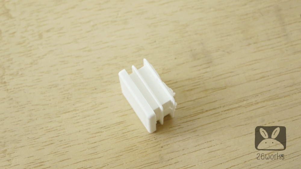 พลาสติกปิดเหล็กกล่อง 25x25 mm (1 นิ้ว) สวมใน สีขาวนวล