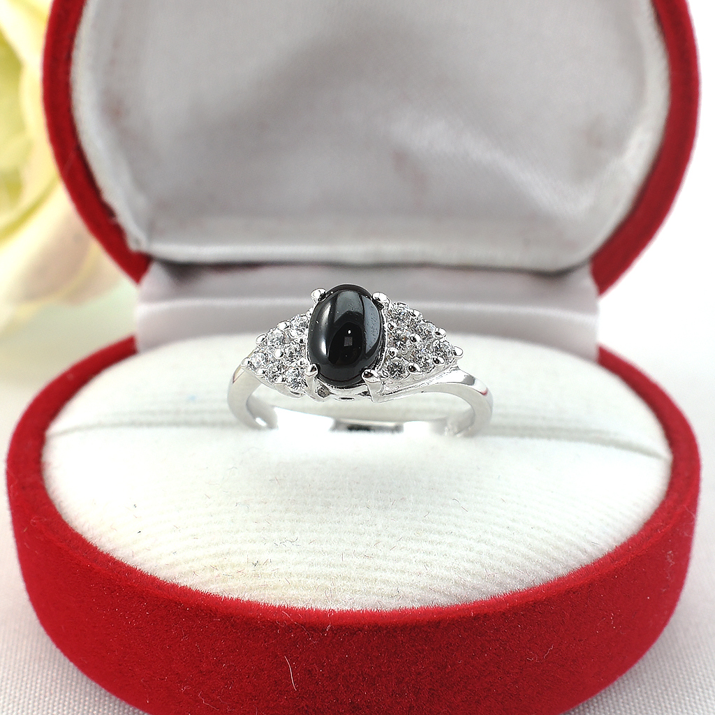 SKJewelryFactory แหวนยนิลแท้ ล้อมเพชร ER01700-ONC