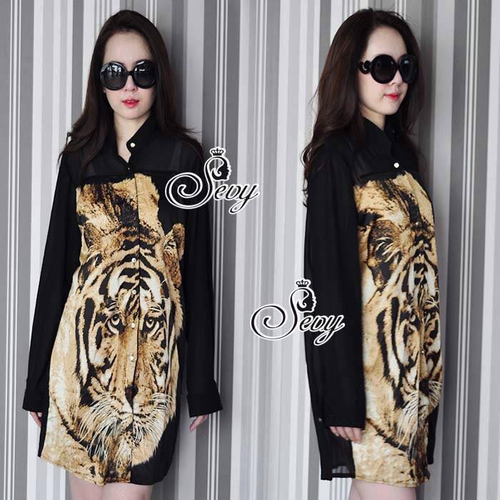 พร้อมส่ง เชิ้ตตัวยาวพื้นดำ สกรีมลายหน้าเสือ