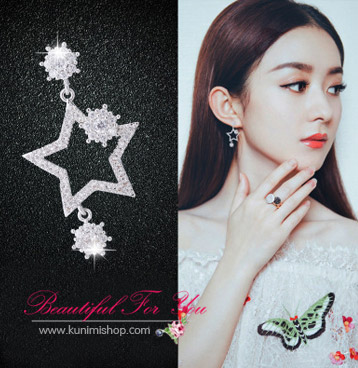 SK028 ต่างหูแฟชั่น ตุ้มหู สีเงิน รูปดาว และพระจันทร์ ประดับด้วยเพชร งานสวยมากคะ ขนาด 3.5 ซม.