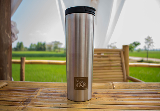 ขวดน้ำเก็บความร้อน ความเย็นแบบฝาสูญญากาศ กันน้ำหกได้ 100 %g เก็บความร้อนเย็นได้นาน ยี่ห้อ Move On ขนาด 16 Oz.