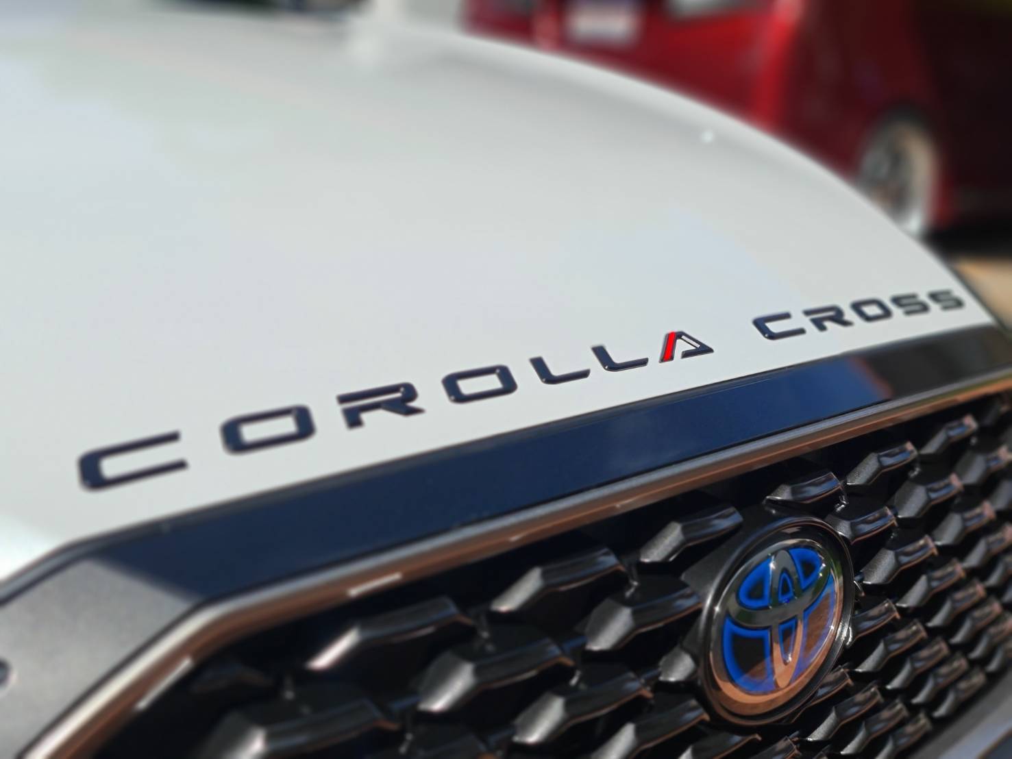 Corolla Cross Logo ฝากระโปรงหน้า สีดำ