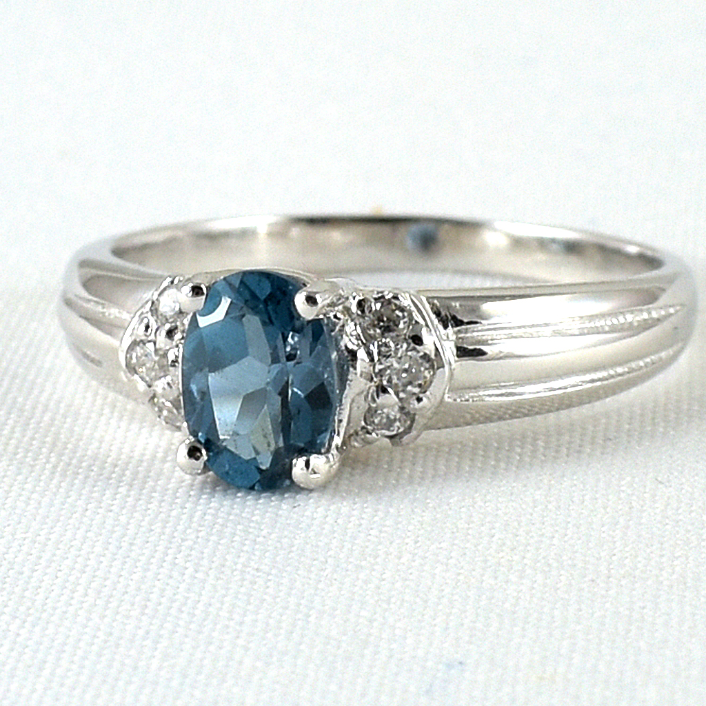 SKJewelryfactory แหวนพลอยลอนดอนบลูโทปาซแท้ สีฟ้าเข้ม ใส่แล้วดูภูมิฐาน ER02346-LBT