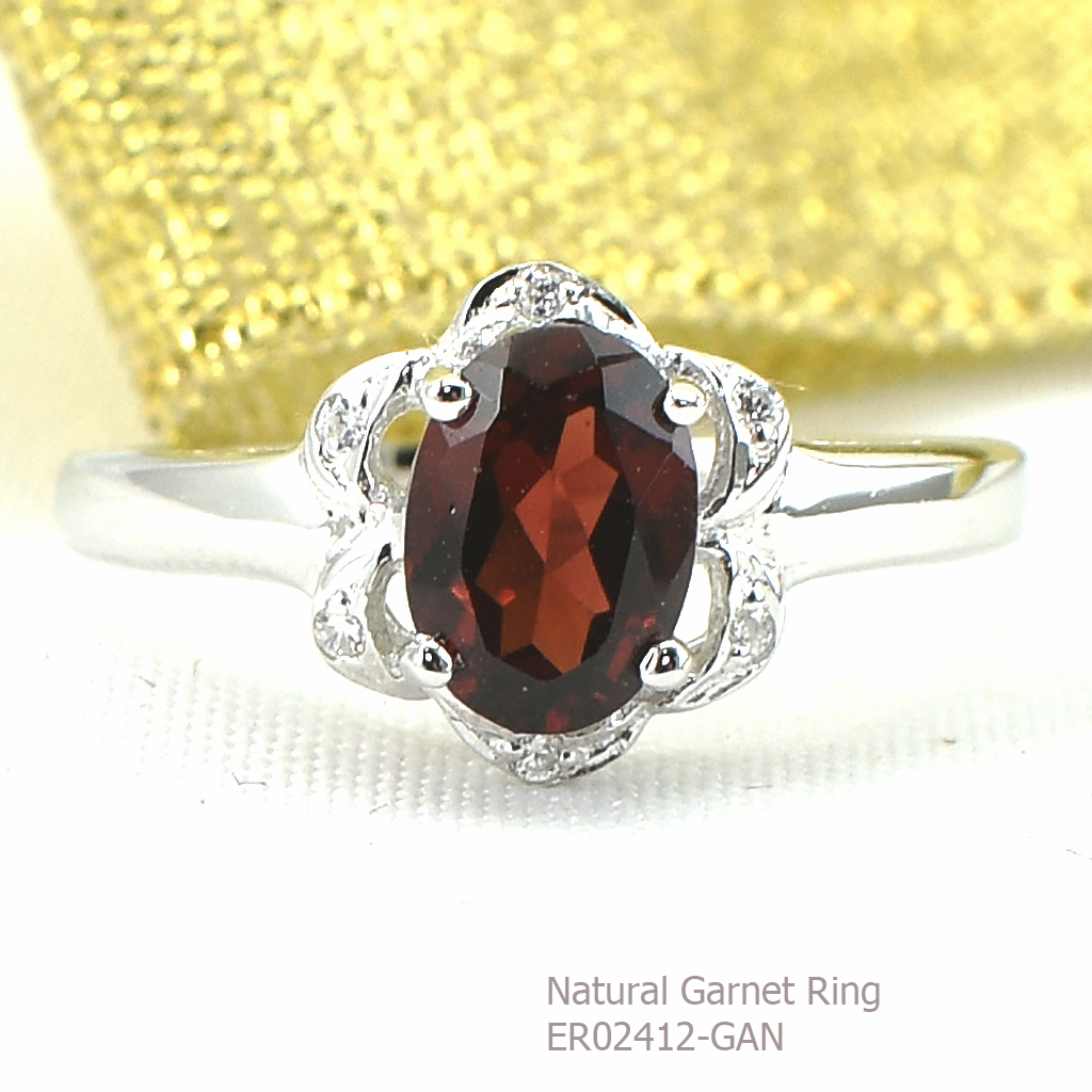 SKJewelryFactory แหวนพลอยโกเมนแท้ สีแดงสวยสดงดงาม ER02412-GAN