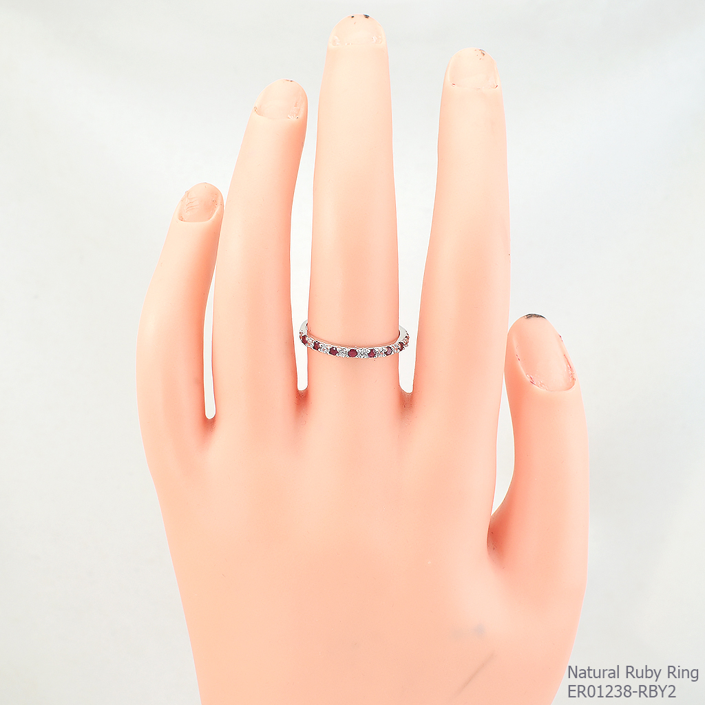 SKJewelryfactory แหวนเงินแท้ 92.5% ฝังพลอยทับทิมแท้ สไตล์เรียบหรู ER01238-RBY2