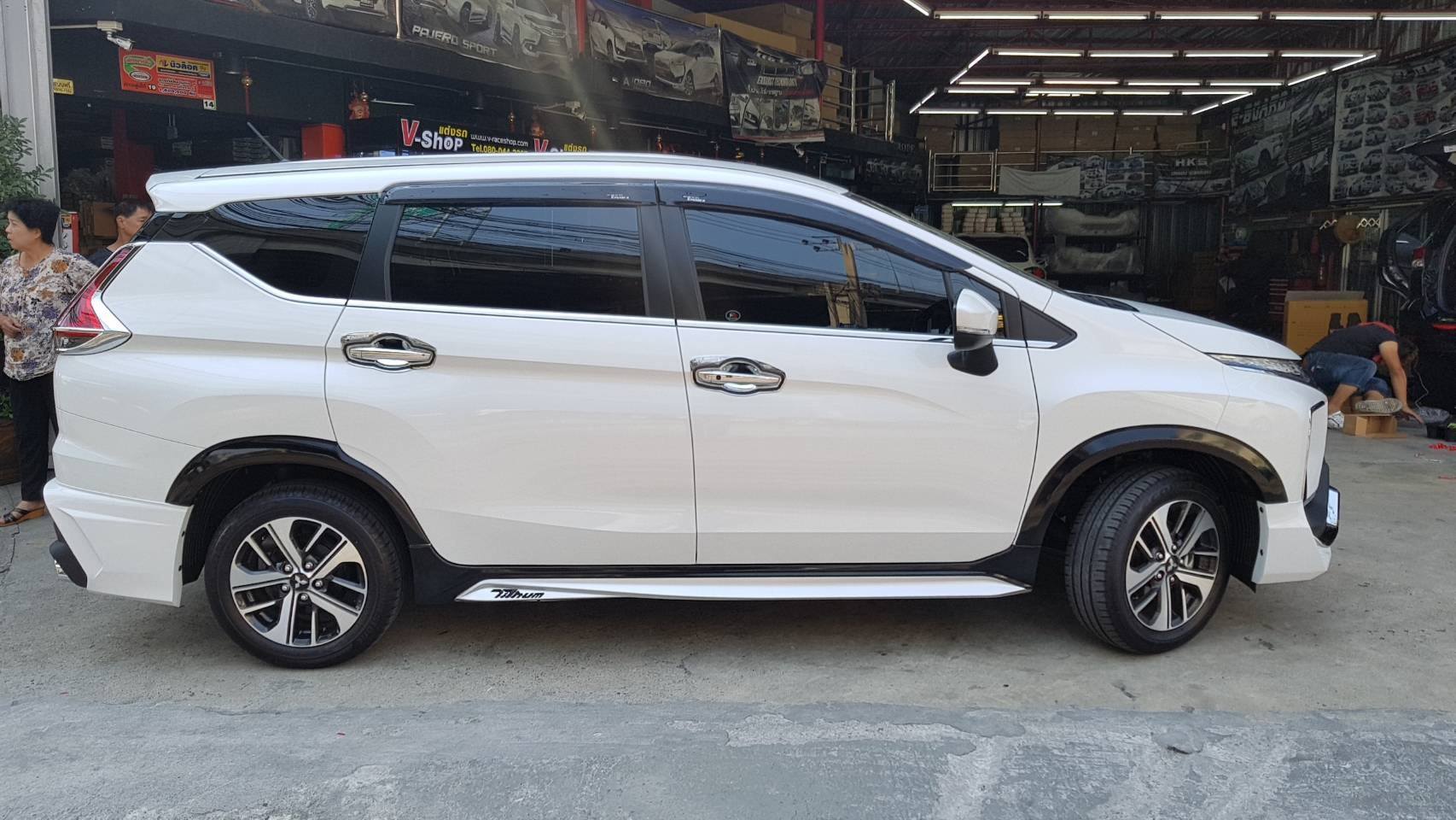 ชุดแต่ง Xpander ทรง Tihum ชุดเต็มพร้อมคิ้วล้อ 8ชิ้น