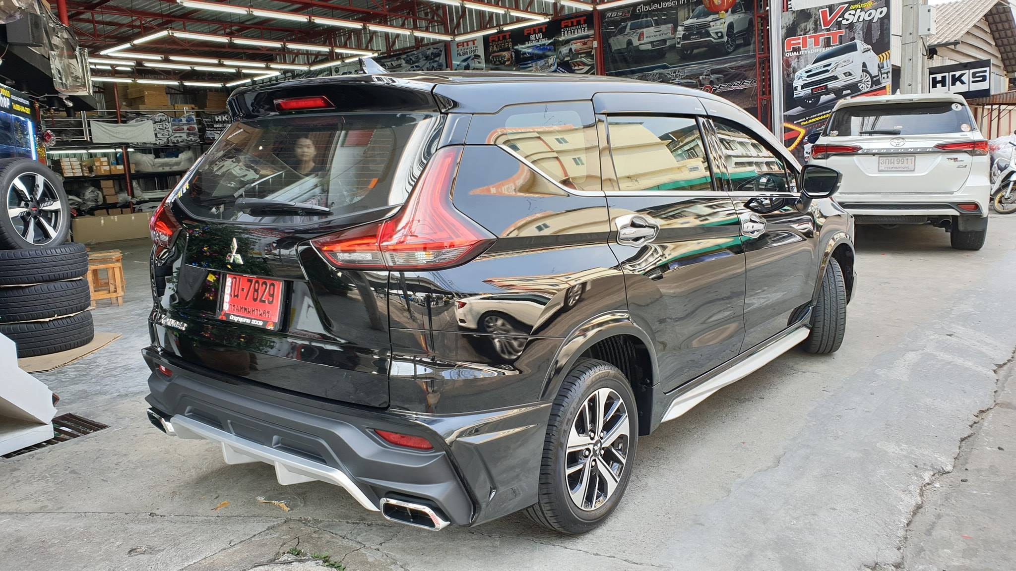 ชุดแต่ง Xpander ทรง Tihum ชุดเต็มพร้อมคิ้วล้อ 8ชิ้น