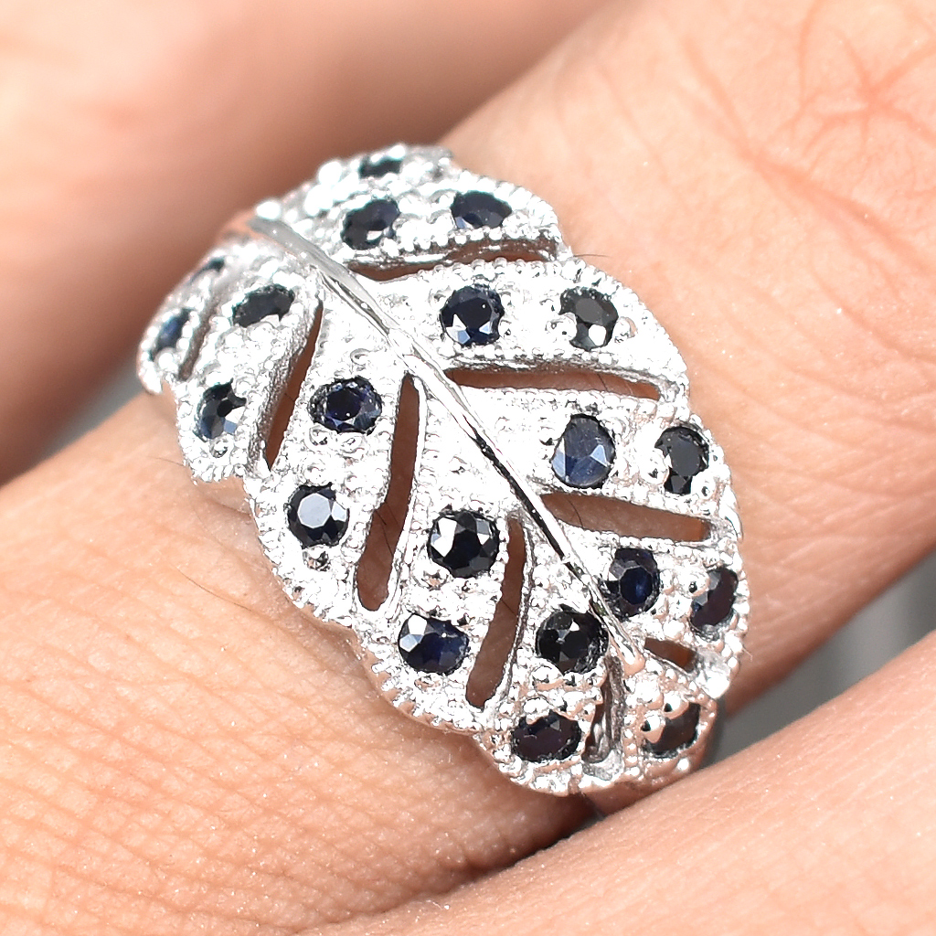SKJewelryfactory แหวนใบไม้เงินแท้ 92.5% ฝังพลอยไพลินแท้ ER01072-BSA