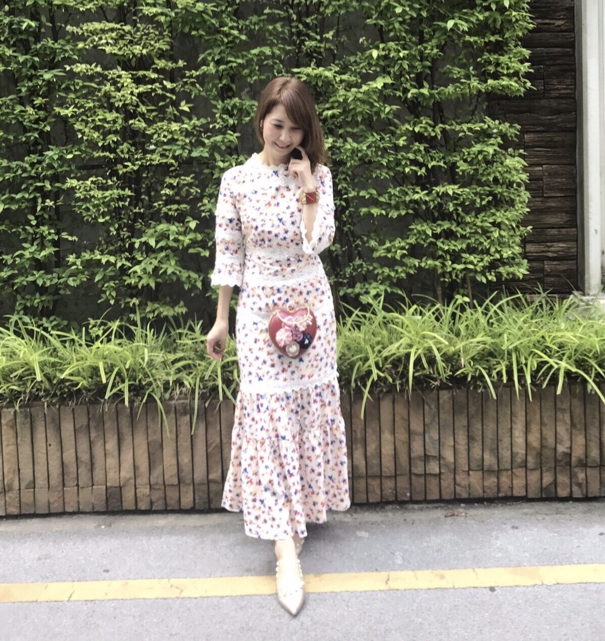 ชุดเดรสเกาหลี พร้อมส่ง เดรสยาว ลายผ้าสวยตัดกับลูกไม้