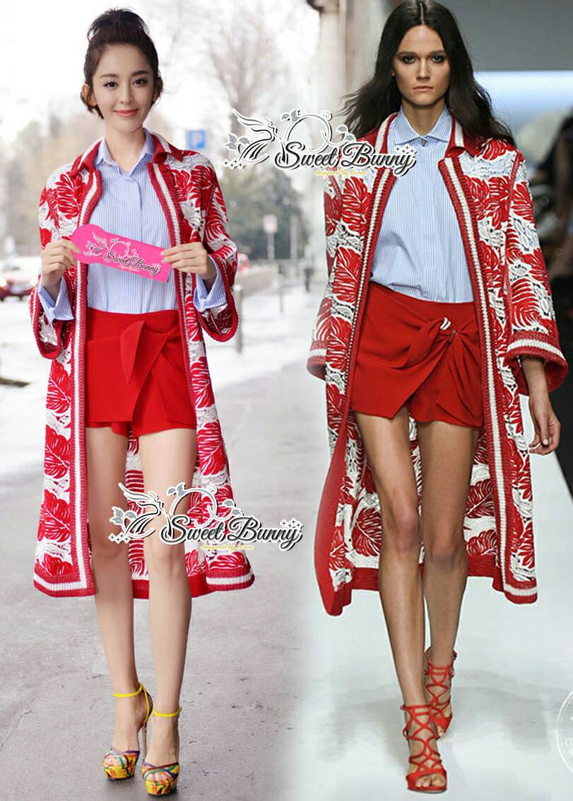 พร้อมส่ง เสื้อคลุมทอลายใบไม้สีแดง