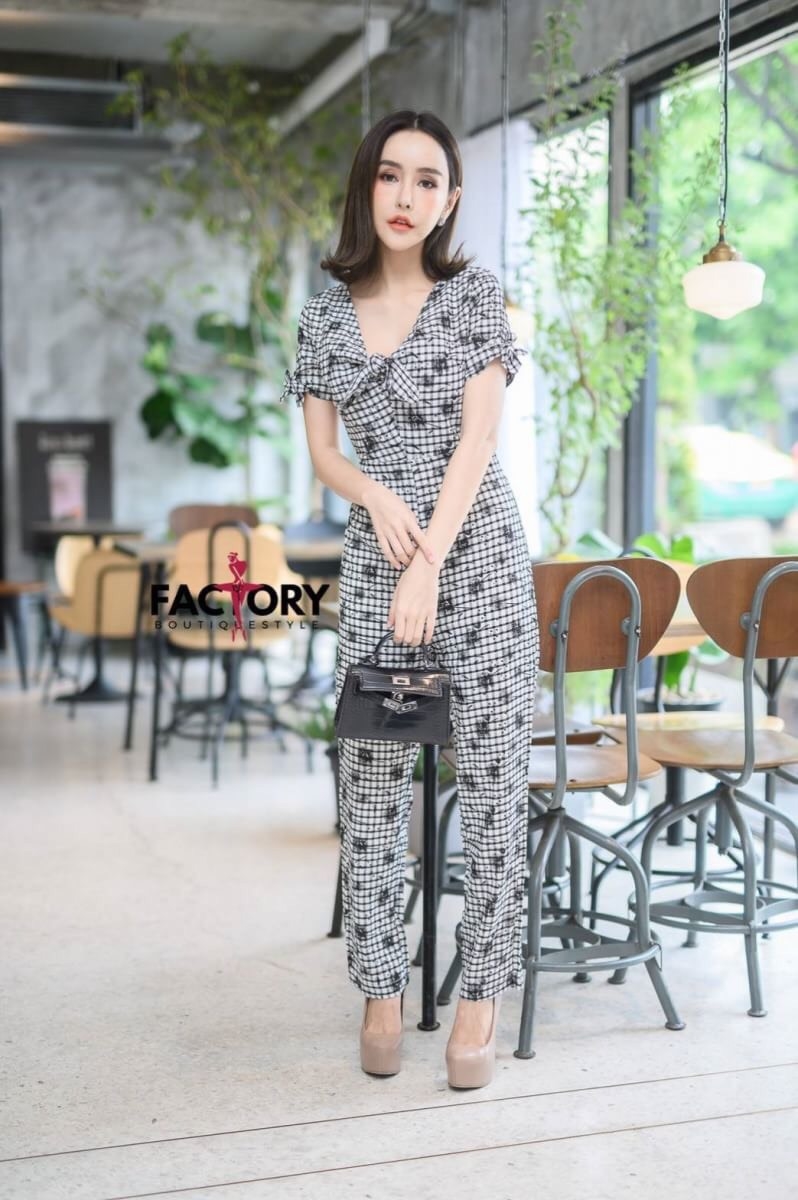 เสื้อผ้าเกาหลี พร้อมส่ง จั้มสูท ผ้าพิมลายน่ารักมาก
