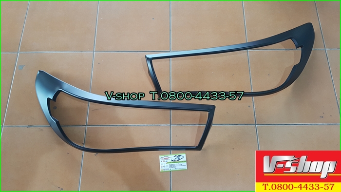 ครอบไฟหน้า Hilux REVO ตัวธรรมดา ดำด้าน
