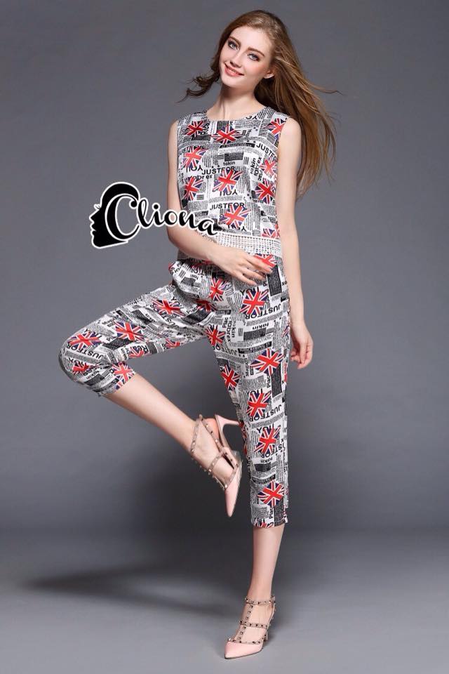 พร้อมส่ง เสื้อแขนกุด คอกลม แต่งชายเสื้อ