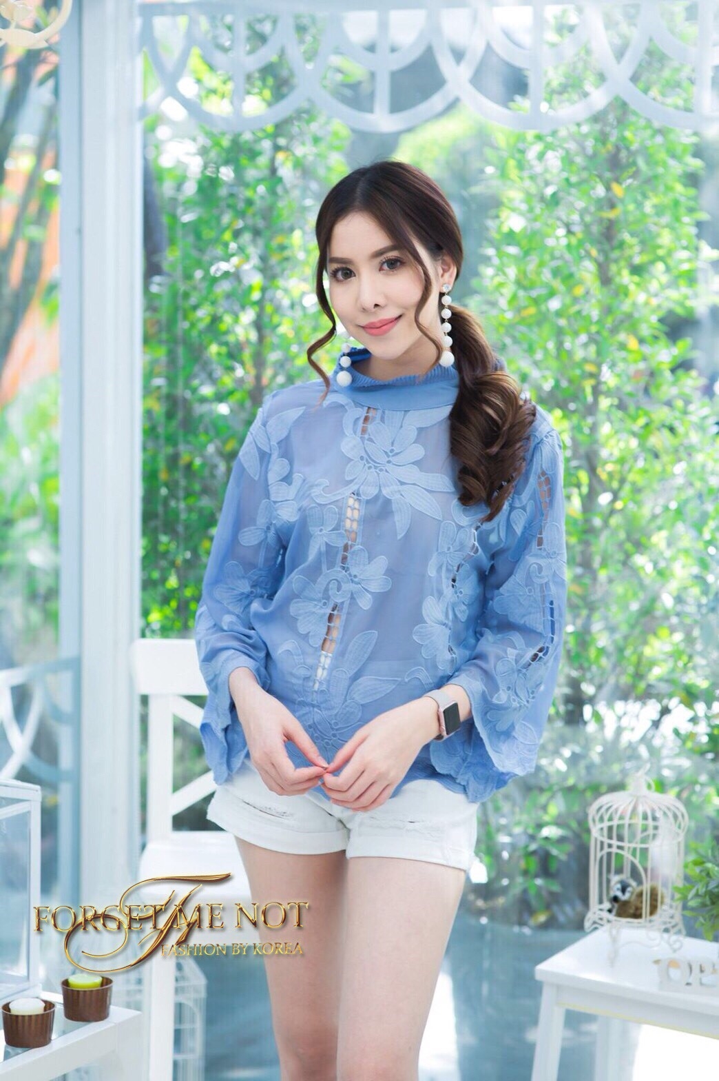 เสื้อเกาหลี พร้อมส่ง เสื้อลูกไม้ ผ้าชีฟองแขนบาน 5 ส่วน