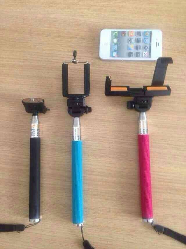 ไม้เซลฟี่ อุปกรณ์ช่วยถ่ายรูป
